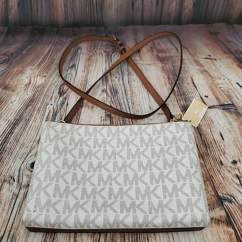 Michael Kors Jet Set Travel DBL Gusset Crossbody - Picture 3 of 14